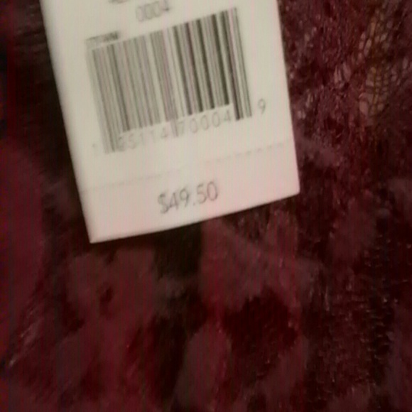 Top - Picture 2 of 4